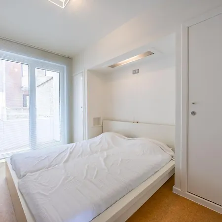 Apartmán Lecomte - The Shoreline Getaway 182 *